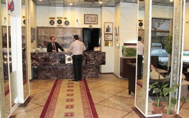 Orontes Hotel