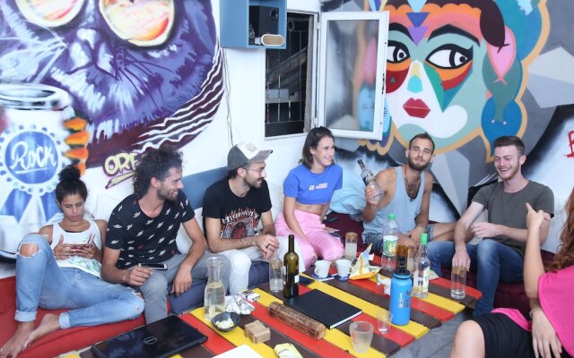 Amigos-Hostel Tel-Aviv Adults Only 18-49