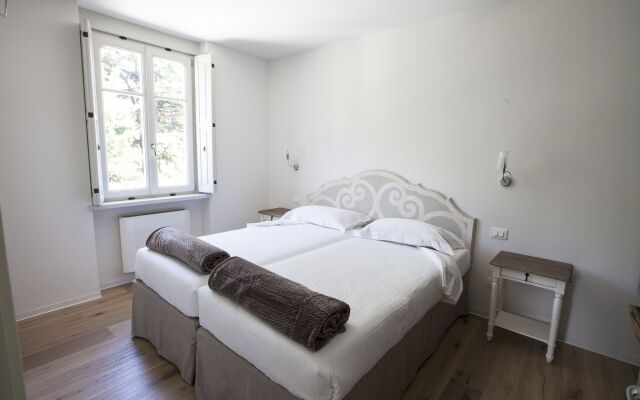 Villa Italia Luxury Suites and Apartments