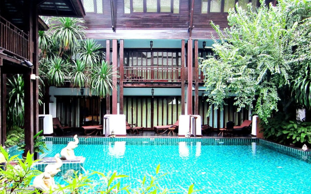 Yantarasri Resort
