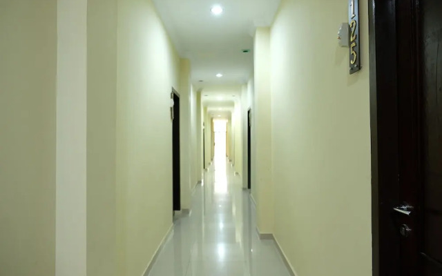 OYO 1149 Hotel Mustika