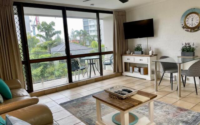 Burleigh Palms Holiday Apartments