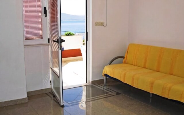 Apartments and Rooms Florijan
