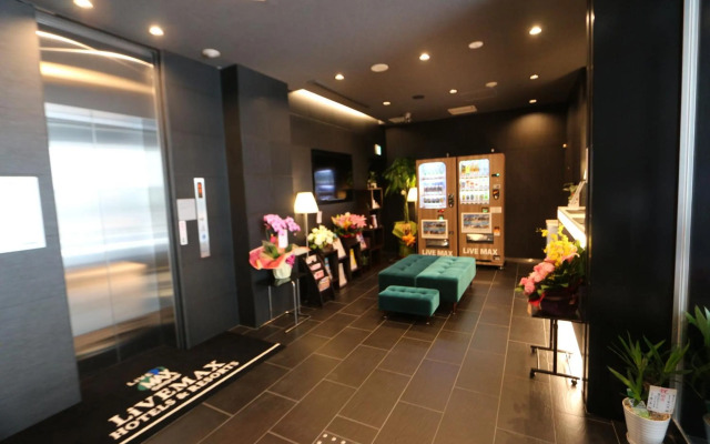 Hotel Livemax Takadano Baba Station Square