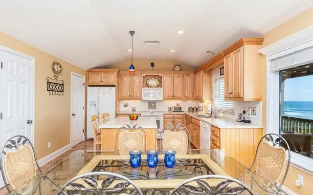 Ashley Beach House By Vacation Rental Pros