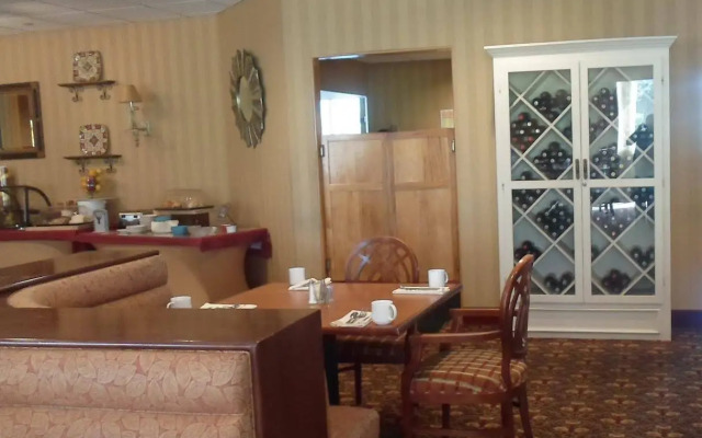 Quail Hollow Resort - A Trademark Collection Hotel