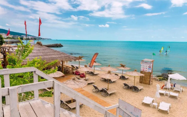 Harmony Suites Apartment