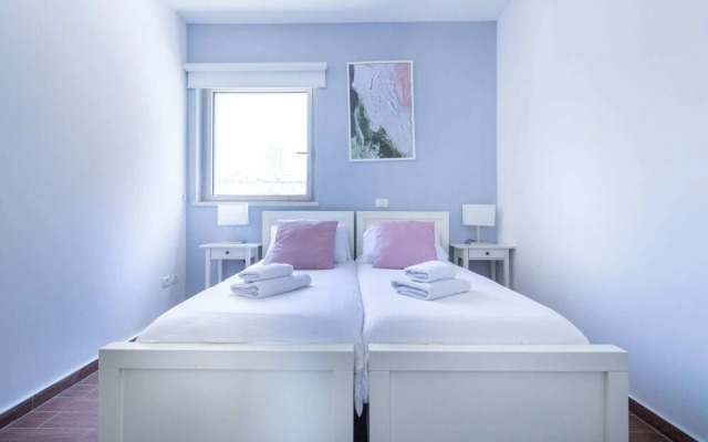 Jaffa- Beautiful 3 Bedroom Apartment Best Location