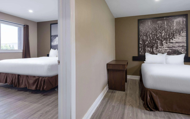 Super 8 By Wyndham Niagara Falls On