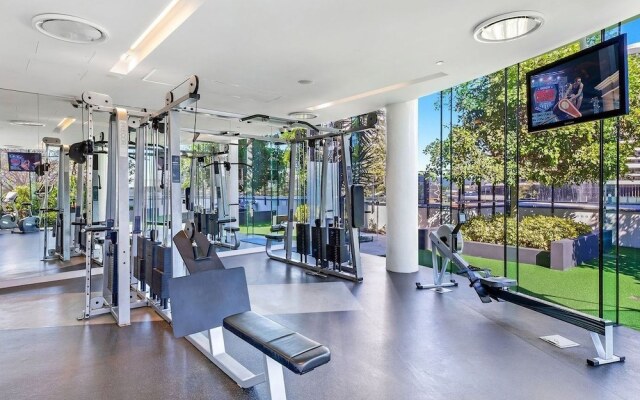 The Oracle Broadbeach 906