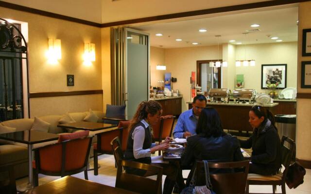 Hampton Inn & Suites Mexico City - Centro Historico