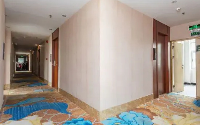 Jiabaihe Business Hotel (Shenzhen Shajing)