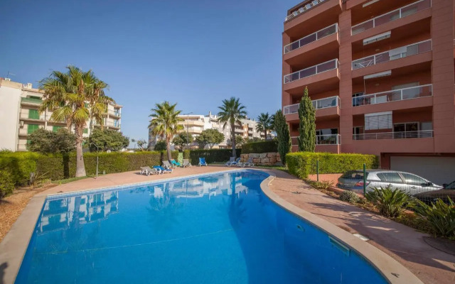 B02 - Fantastic Apartment with Pool