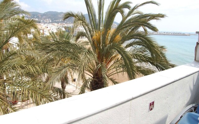 Port Alegre Attic by Hello Apartments Sitges