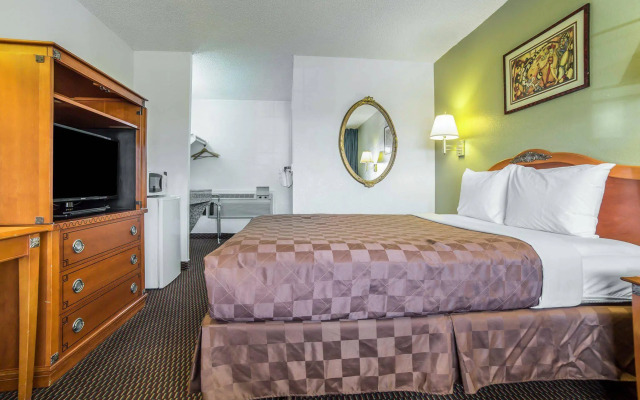 Motel 6 Hermison, OR - Umatila