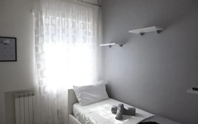 Crystal Skyline Neapolis