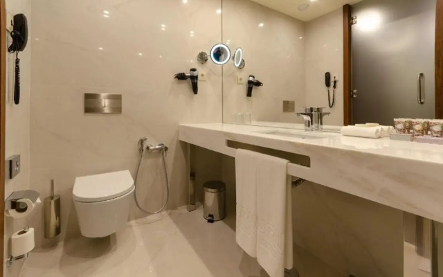 TURIM Boulevard Hotel – Adults Only