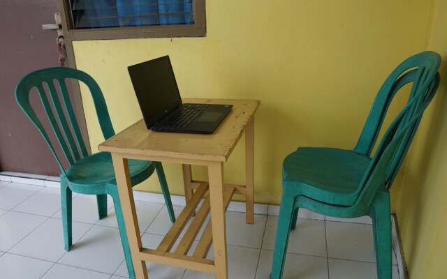 SPOT ON 92665 Yoko Kost Syariah