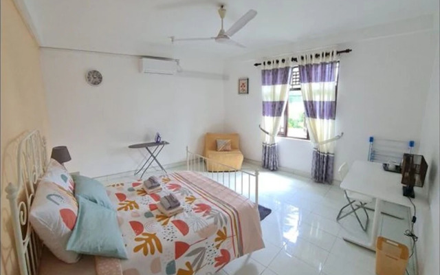 Ja-elas French Touch Entire Villa