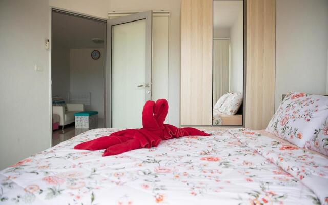 Grand Beach Condo B404 by Malai