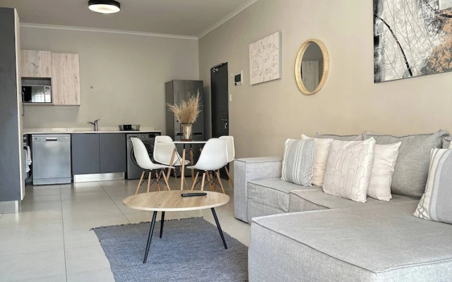 Humble Abode - 93 On New - Midrand