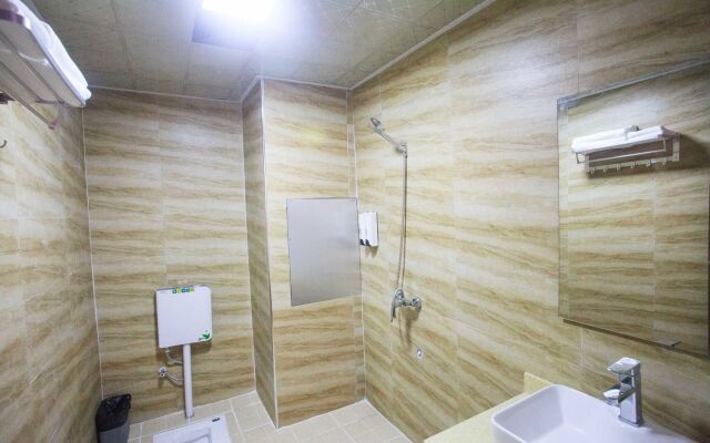 Tai Fu Business Hotel