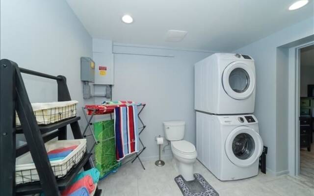 Beach N Lake - 3 Br Home