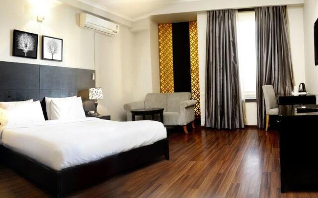 Hans Resorts