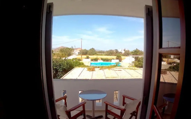 Sunlight Naxos Studio