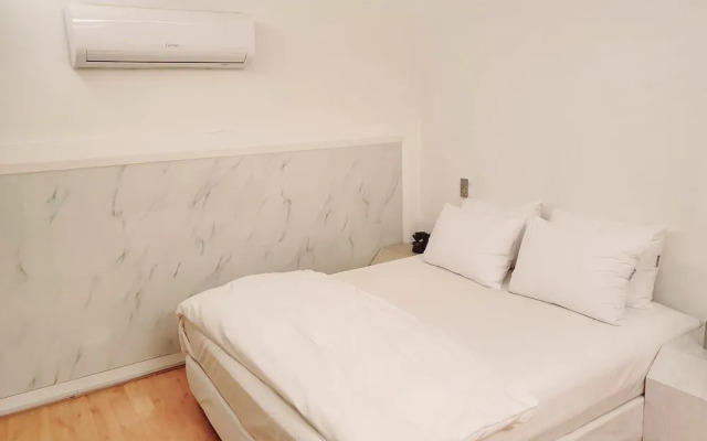 Uneed Business Hotel