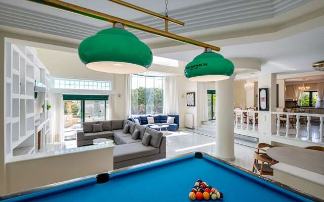 Vouliagmeni Athenian Riviera Villa