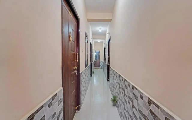 Oyo Flagship 80741B Porur Residency