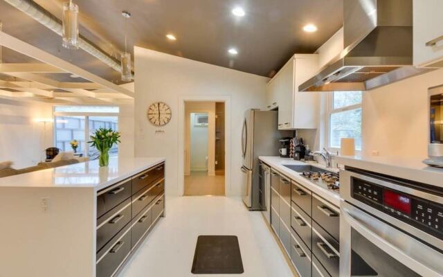 Ultimate Escape w/ Basketball Court by Domio