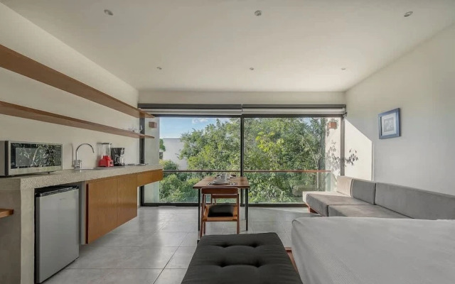 Studio With Great Rooftop Pool