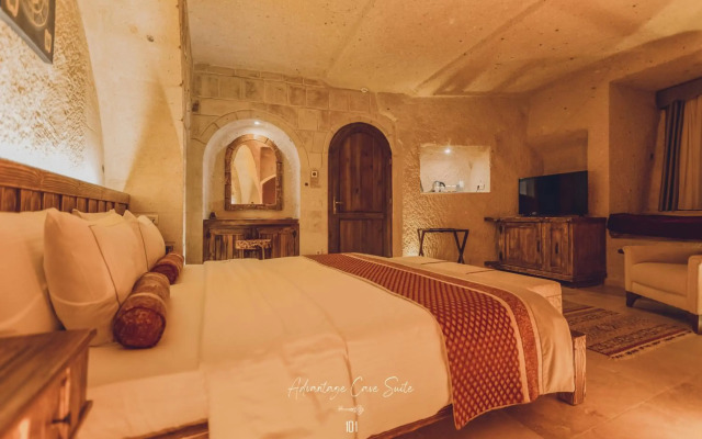Nino Cave Suites