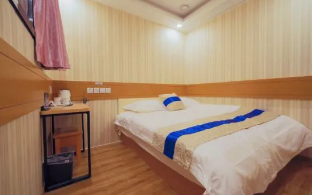 Super 8 (Beijing Life Garden International Hospital)