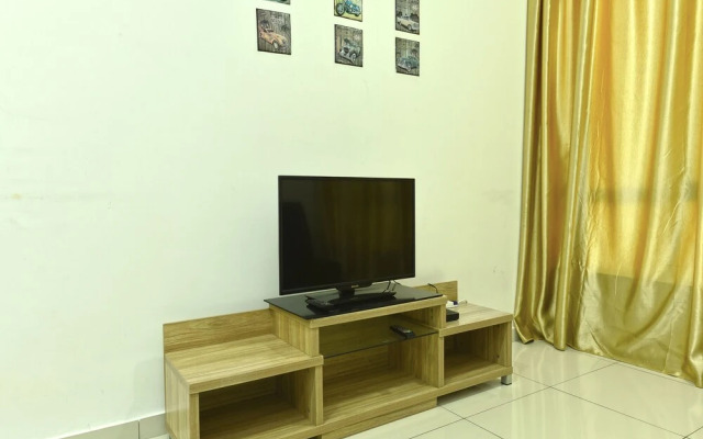 OYO Home 90401 D' Summit Residence