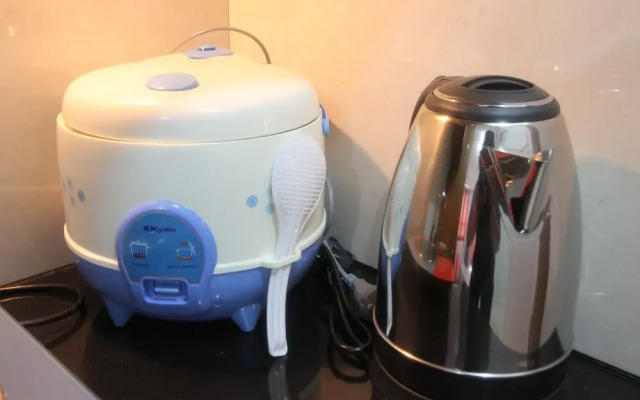 Comfortable 1Br Taman Melati Margonda Apartment