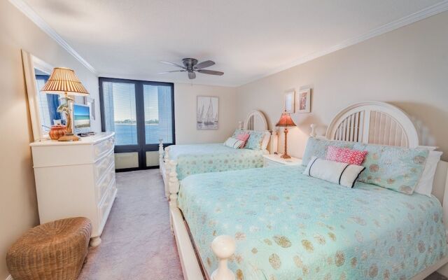 Lagoon Towers 606