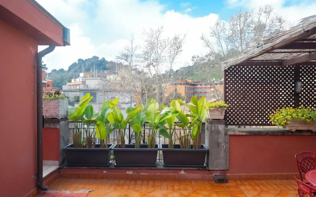 Romantic Terraced Escape in Prati
