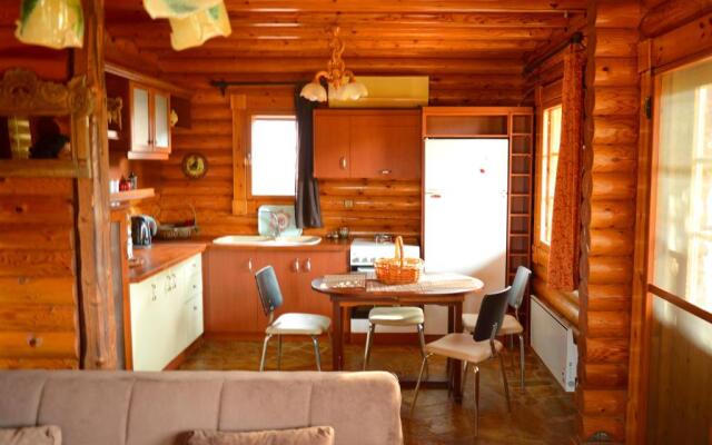 Ξύλινο σπίτι (κορμόσπιτο, μεζονέτα, EcoHouse)