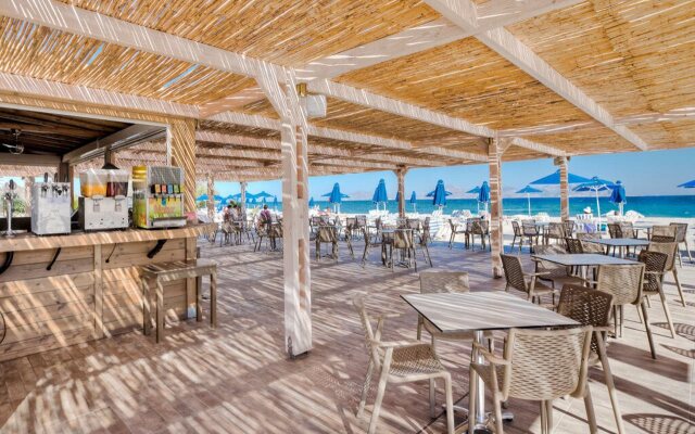 Caravia Beach Hotel & Bungalows - All Inclusive