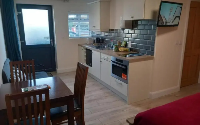 Mattys Pub & Apartments