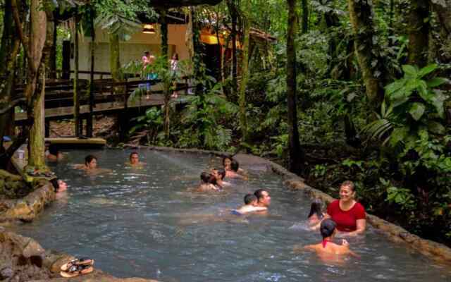 Termales del Bosque & Hot Springs