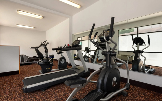 Days Inn by Wyndham Lexington