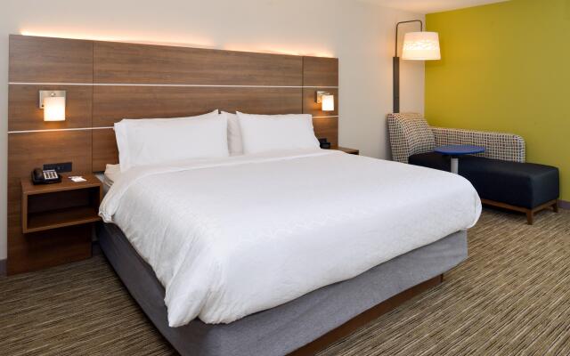 Holiday Inn Express & Suites Ottumwa by IHG