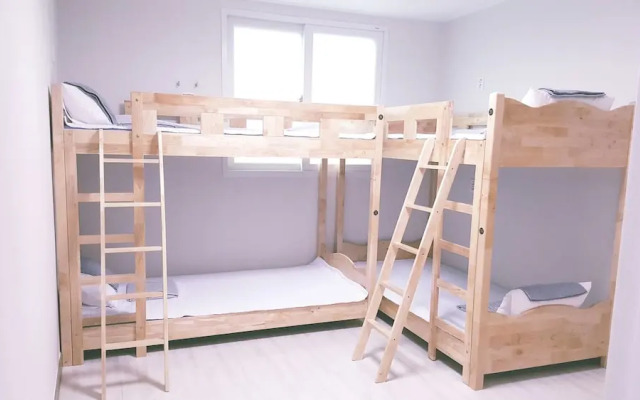 Gyeongju Alley Guesthouse