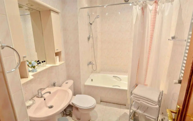 Отель VIP Victoria