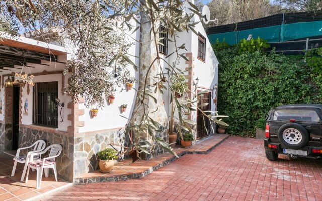 Tranquil Cottage in Torrox With Private Swimming Pool