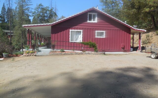 Yosemite Paradise Inn